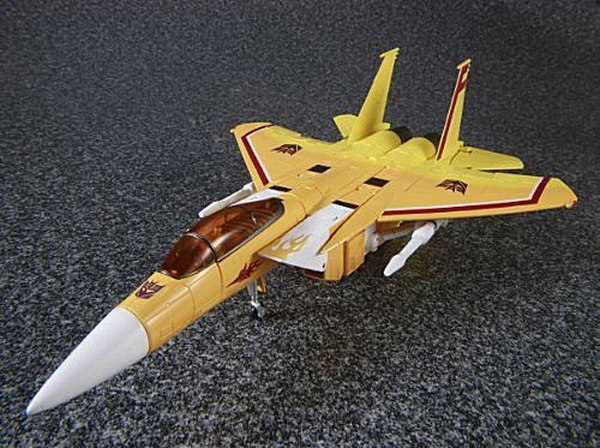 Takara Tomy Transformers MP 11S Sunstorm  (5 of 12)